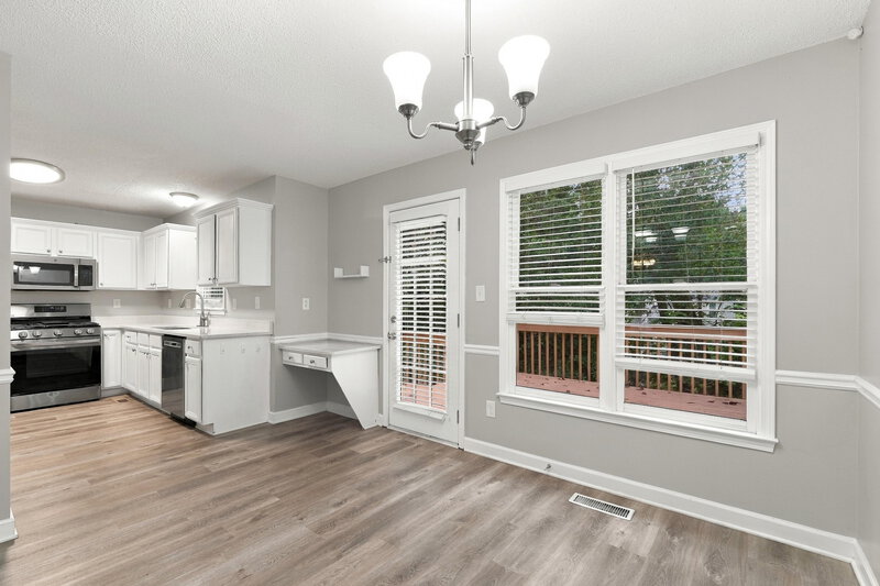 2,595/Mo, 12 Wrenfield Ln SE Smyrna, GA 30082 Breakfast Nook View