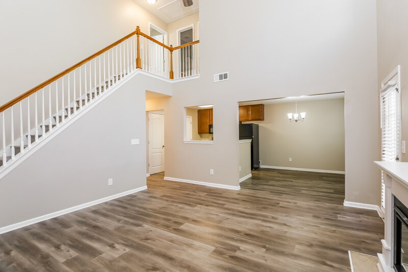 1,970/Mo, 6805 White Walnut Way Braselton, GA 30517 Living Room View 3