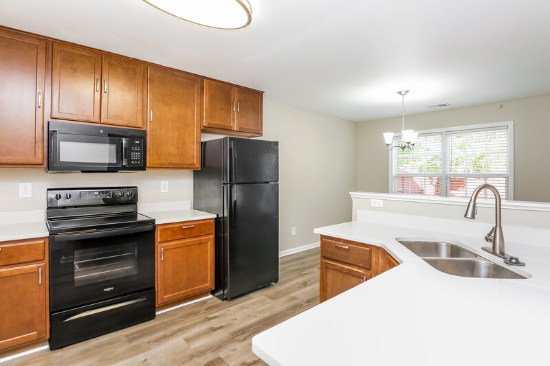 1,970/Mo, 6805 White Walnut Way Braselton, GA 30517 Kitchen View