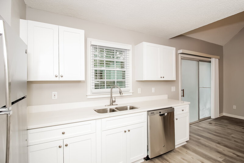 1,865/Mo, 4 Dove Trl Cartersville, GA 30120 Kitchen View 3