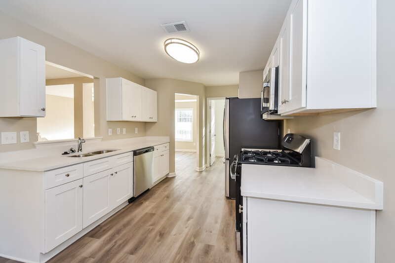 2,125/Mo, 6141 Urswick Ter Douglasville, GA 30135 Kitchen View