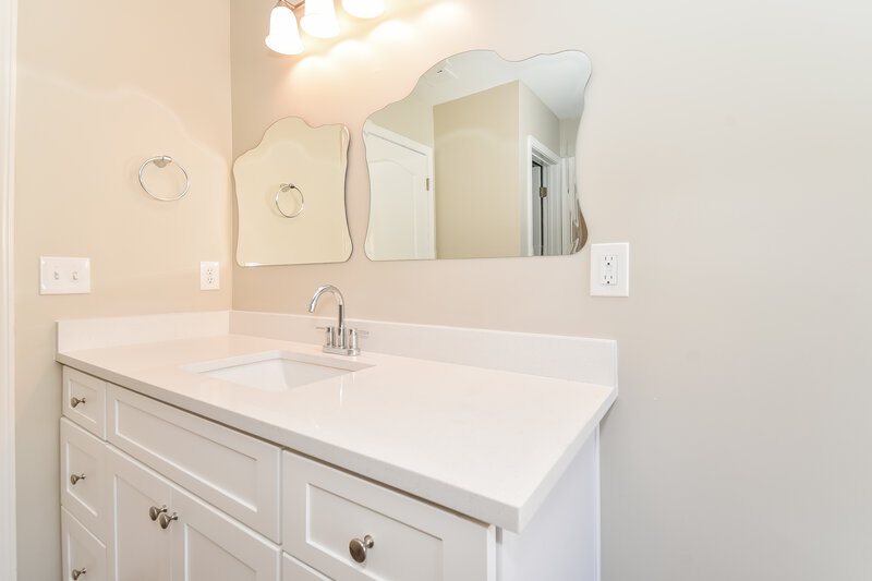 2,125/Mo, 6141 Urswick Ter Douglasville, GA 30135 Main Bathroom View