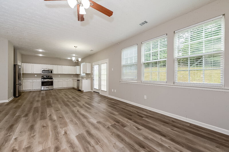 3,000/Mo, 3224 Sable Run Rd Atlanta, GA 30349 Living Room View 2