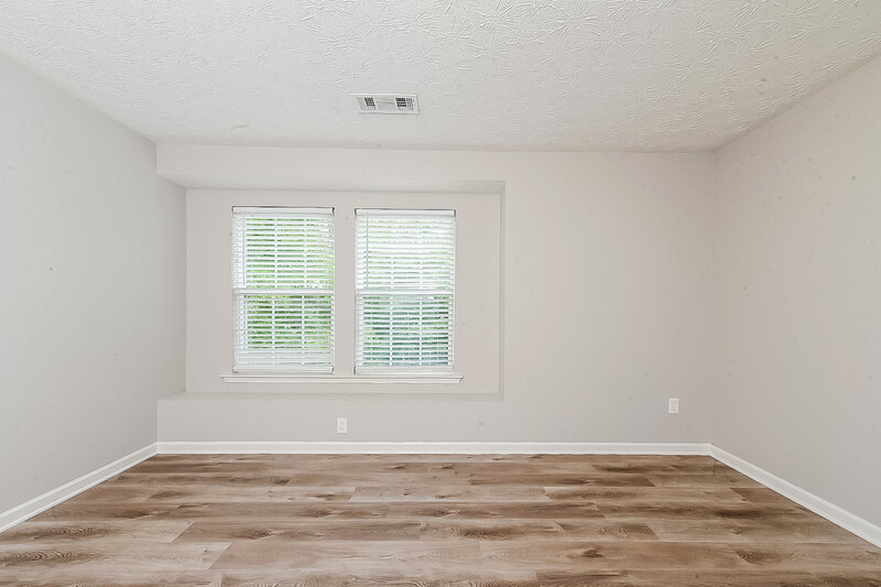 3,000/Mo, 3224 Sable Run Rd Atlanta, GA 30349 Living Room View 3