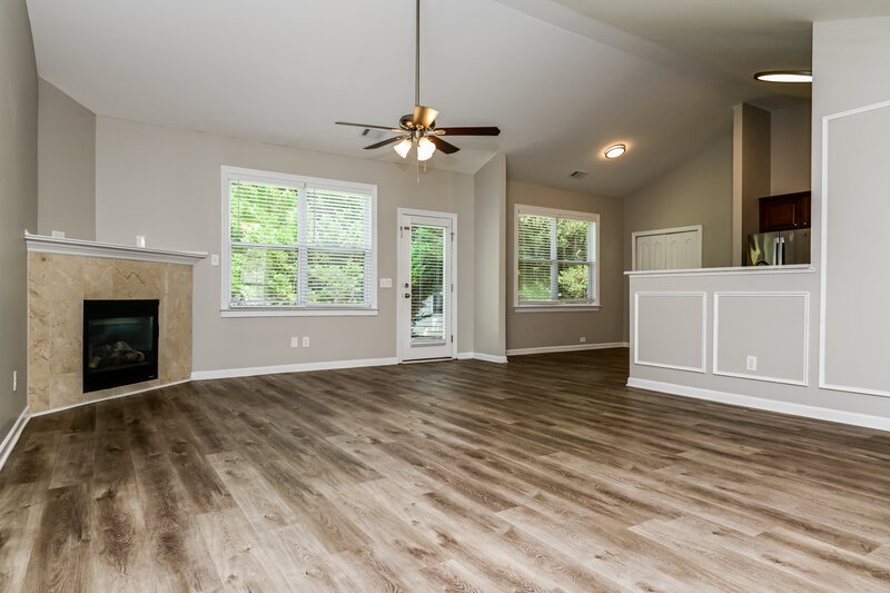 2,455/Mo, 332 Southgate Dr Locust Grove, GA 30248 Living Room View
