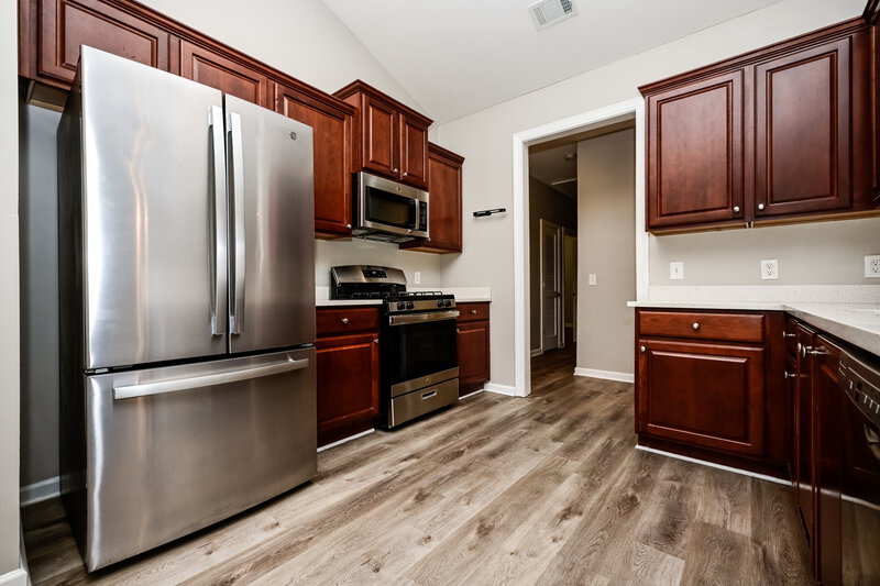 2,455/Mo, 332 Southgate Dr Locust Grove, GA 30248 Kitchen View