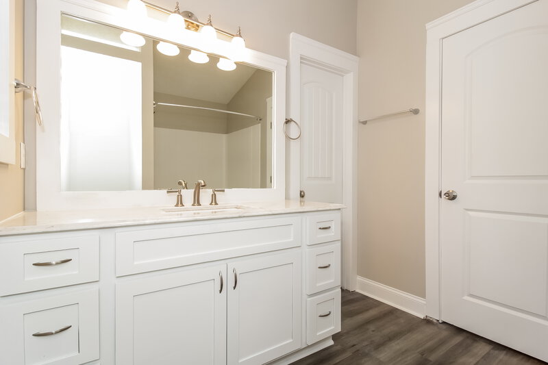 2,260/Mo, 2735 Country Creek Way NW Kennesaw, GA 30152 Main Bathroom View