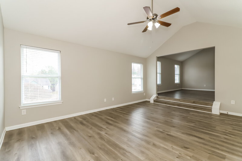 2,640/Mo, 265 Redding Ridge Atlanta, GA 30349 Living Room View 2