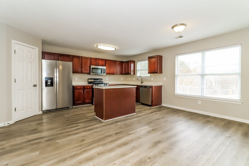 2,640/Mo, 265 Redding Ridge Atlanta, GA 30349 Dining Room View