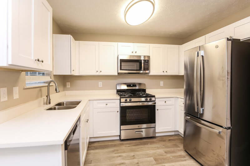 2,025/Mo, 204 Springbottom Dr Lawrenceville, GA 30046 Kitchen View