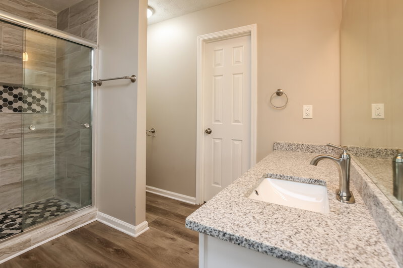 2,025/Mo, 204 Springbottom Dr Lawrenceville, GA 30046 Main Bathroom View