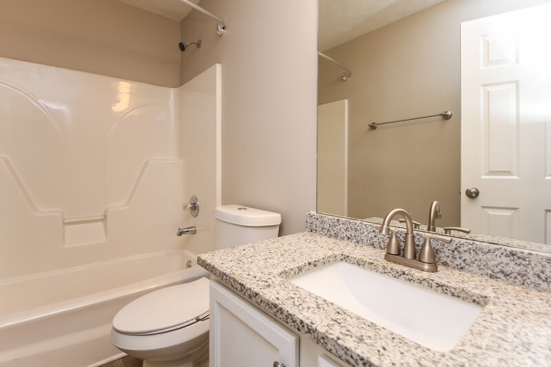 2,025/Mo, 204 Springbottom Dr Lawrenceville, GA 30046 Bathroom View