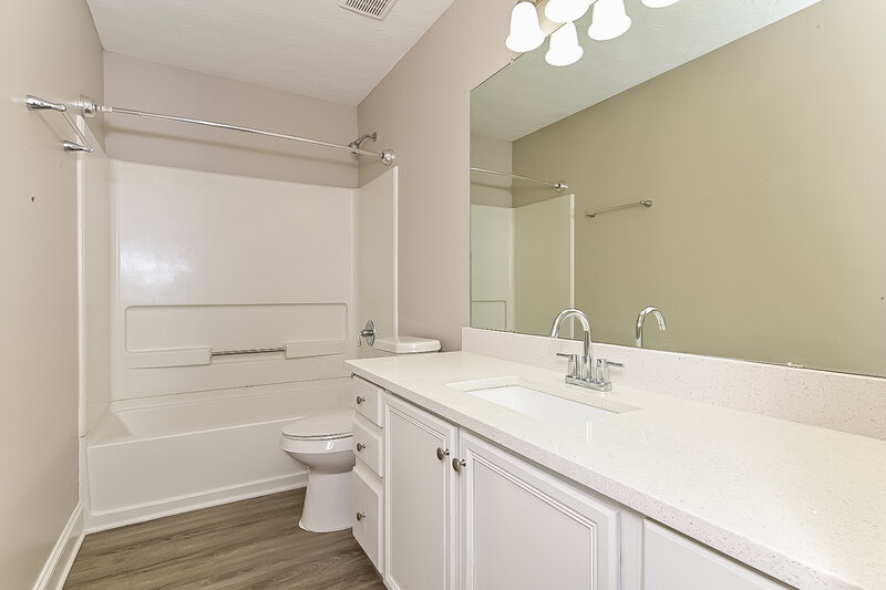 2,095/Mo, 20 Windpher Rdg Hampton, GA 30228 Main Bathroom View