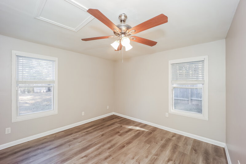 1,685/Mo, 5380 Forest Downs Cir College Park, GA 30349 Main Bedroom View