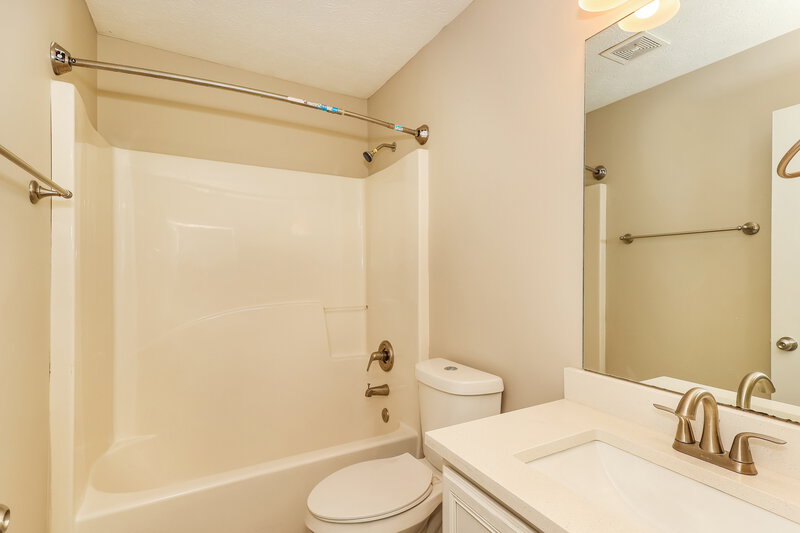 1,875/Mo, 2945 Nightfall Ter Douglasville, GA 30135 Bathroom View