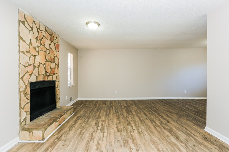 1,905/Mo, 3862 Narron Dr NW Atlanta, GA 30331 Living Room View 2