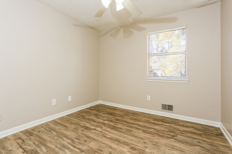 1,905/Mo, 3862 Narron Dr NW Atlanta, GA 30331 Bedroom View 2