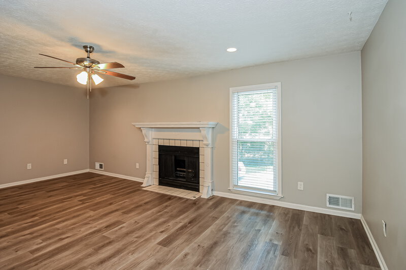 2,960/Mo, 650 Kurtz Rd Marietta, GA 30066 Living Room View