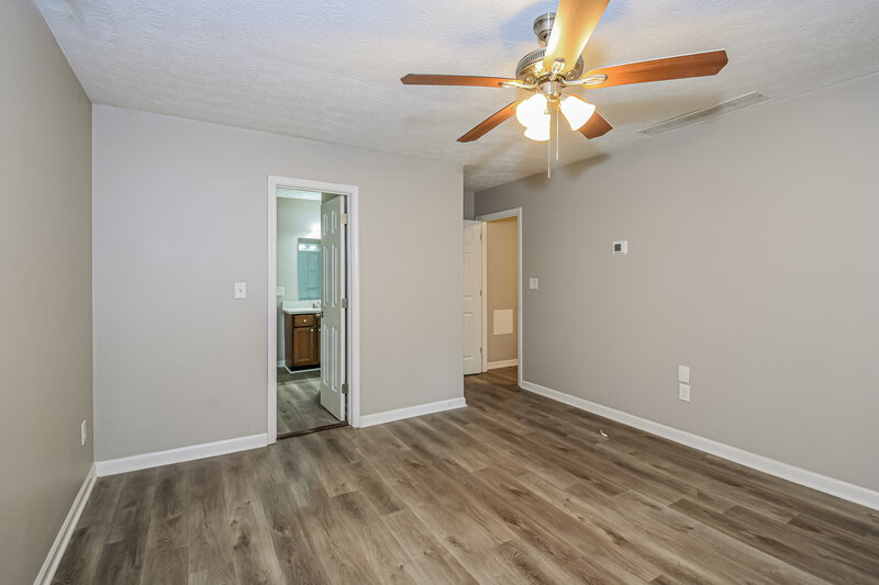 2,960/Mo, 650 Kurtz Rd Marietta, GA 30066 Main Bedroom View 2