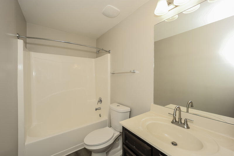 3,530/Mo, 6728 Oak Hill Pl Fairburn, GA 30213 Bathroom View 2