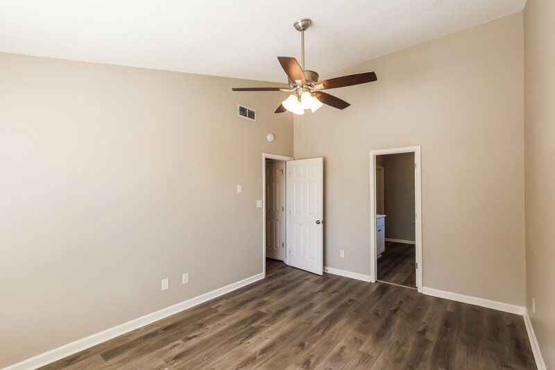 2,095/Mo, 7605 Briar Crest Ct Riverdale, GA 30296 Main Bedroom View 2