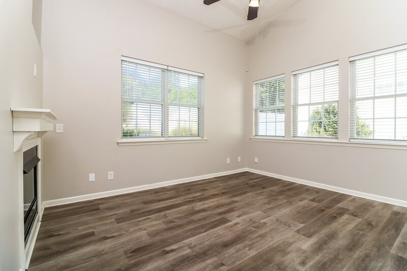 2,165/Mo, 1255 W Oaks Way Woodstock, GA 30188 Bedroom View