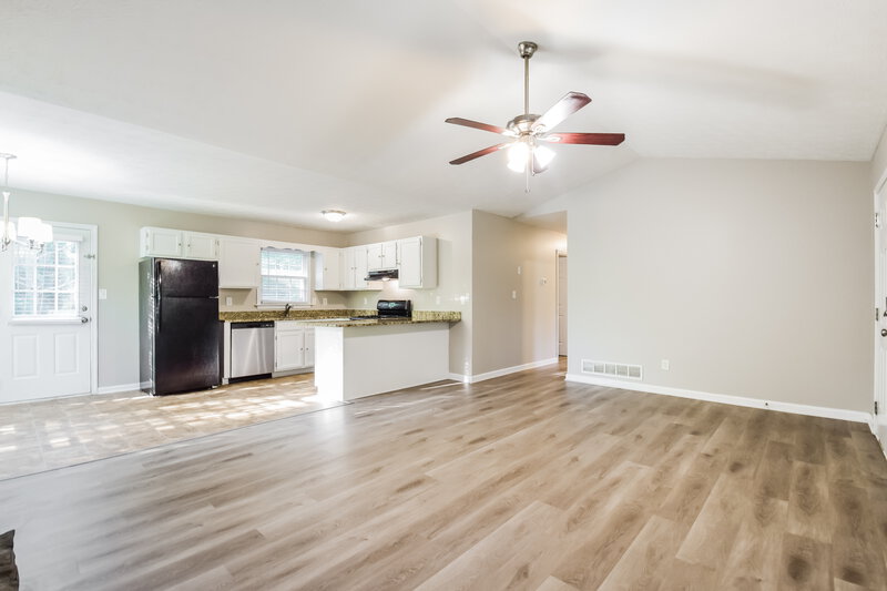 1,875/Mo, 217 Landing Dr Powder Springs, GA 30127 Living Room View 2