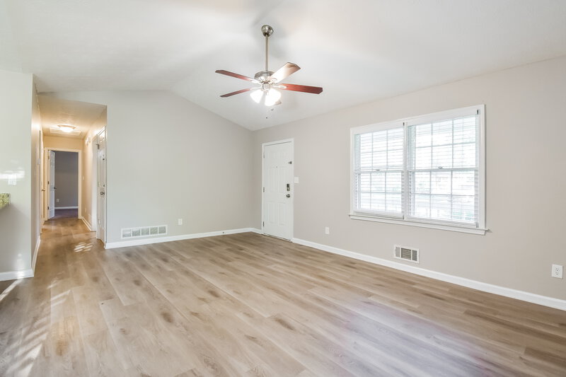 1,875/Mo, 217 Landing Dr Powder Springs, GA 30127 Living Room View 3