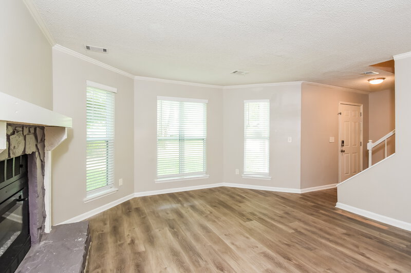 2,165/Mo, 3730 Rhoanoke Ct Duluth, GA 30096 Living Room View