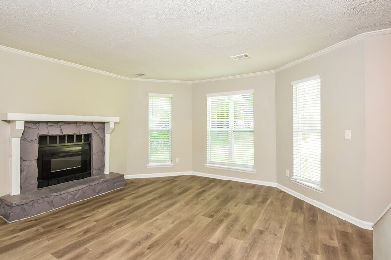 2,165/Mo, 3730 Rhoanoke Ct Duluth, GA 30096 Living Room View 2