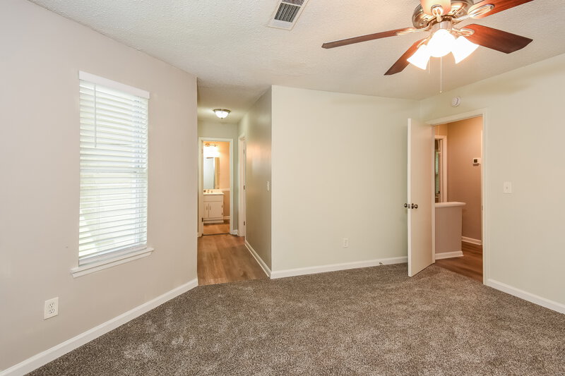 2,165/Mo, 3730 Rhoanoke Ct Duluth, GA 30096 Main Bedroom View 2
