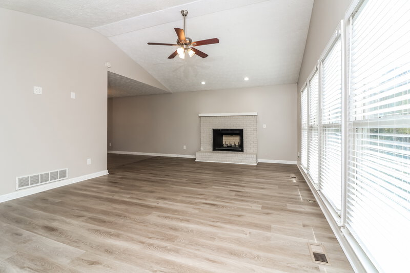 2,255/Mo, 700 Gregory Manor Dr Sw Smyrna, GA 30082 Living Room View