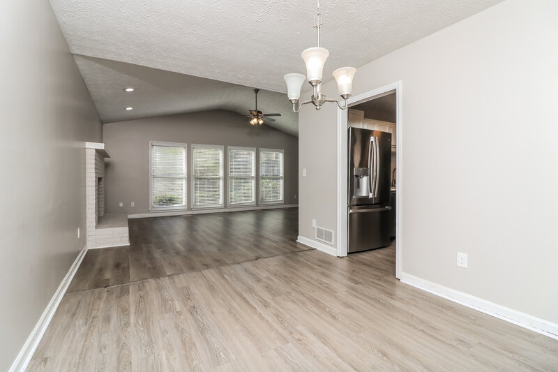 2,255/Mo, 700 Gregory Manor Dr Sw Smyrna, GA 30082 Dining Room View 2