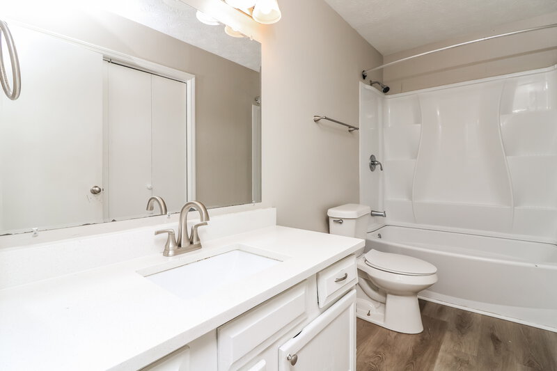 2,255/Mo, 700 Gregory Manor Dr Sw Smyrna, GA 30082 Bathroom View