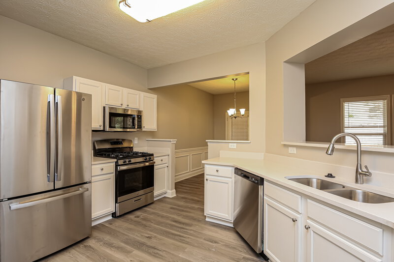 2,185/Mo, 355 Cool Weather Dr Lawrenceville, GA 30045 Kitchen View