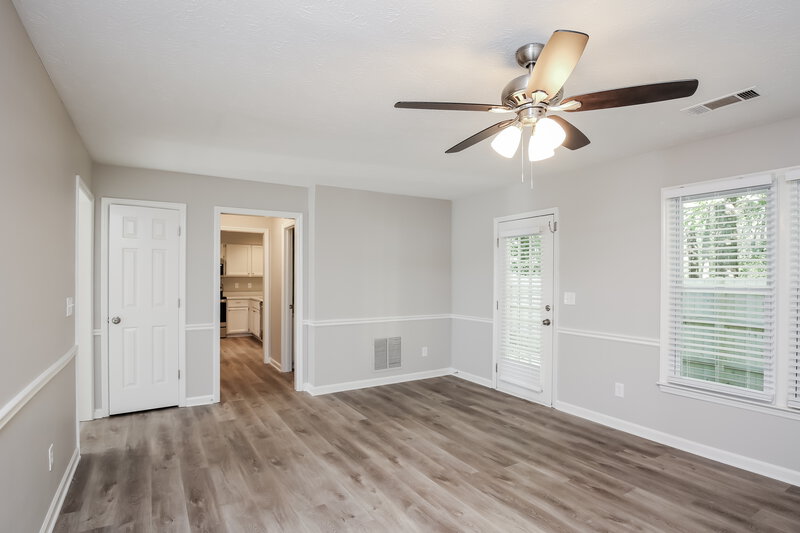 3,700/Mo, 1448 Christiana Dr Lawrenceville, GA 30043 Living Room View 3