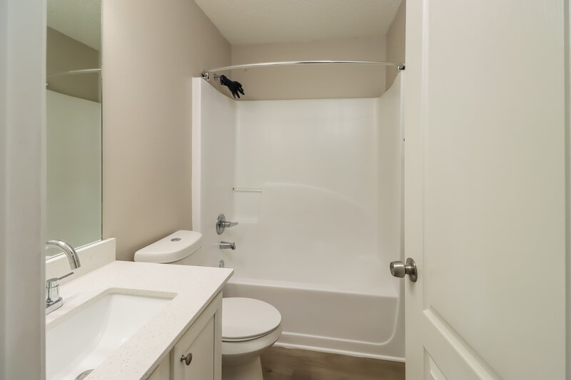 1,930/Mo, 215 Gilliam Ct Locust Grove, GA 30248 Bathroom View