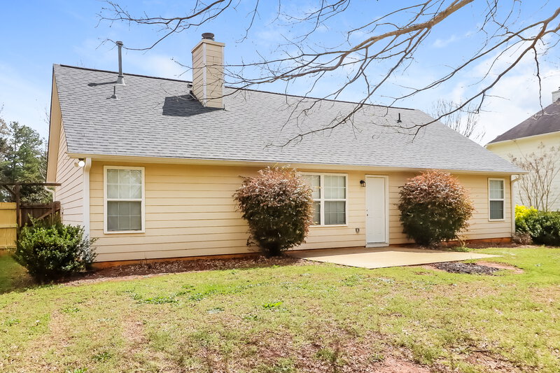 1,930/Mo, 215 Gilliam Ct Locust Grove, GA 30248 Rear View 2