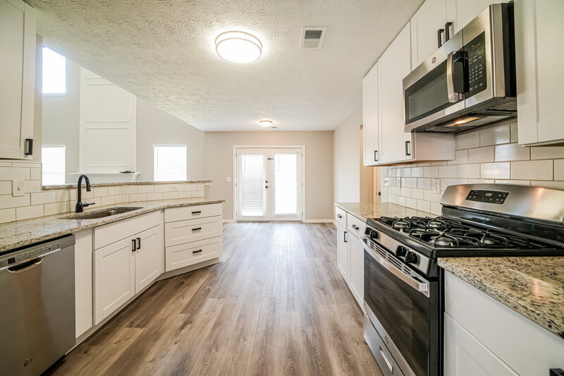 2,365/Mo, 27 Polo Flds NE Cartersville, GA 30121 Kitchen View 2