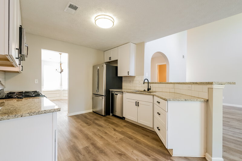 2,490/Mo, 27 Polo Flds NE Cartersville, GA 30121 Kitchen View 2