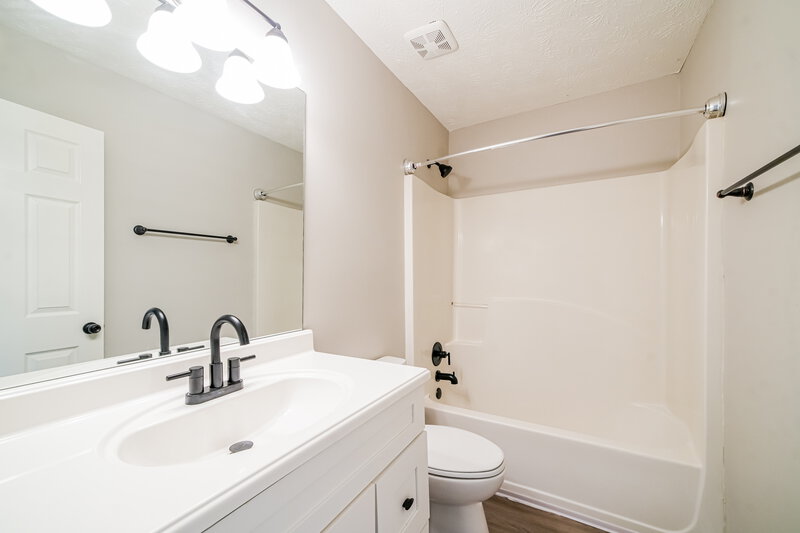 2,365/Mo, 27 Polo Flds NE Cartersville, GA 30121 Bathroom View