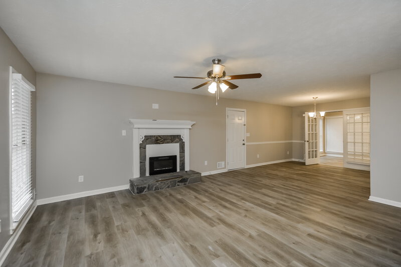 2,910/Mo, 9245 Tara Dr SW Covington, GA 30014 Living Room View