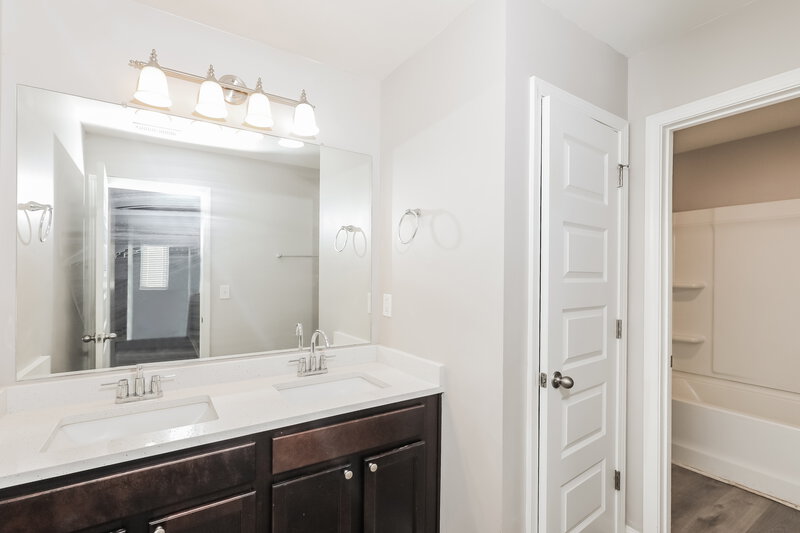 2,435/Mo, 2000 Theberton Trl Locust Grove, GA 30248 Bathroom View 2