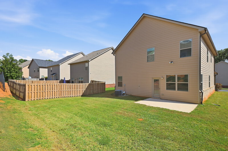2,330/Mo, 2000 Theberton Trl Locust Grove, GA 30248 Rear View