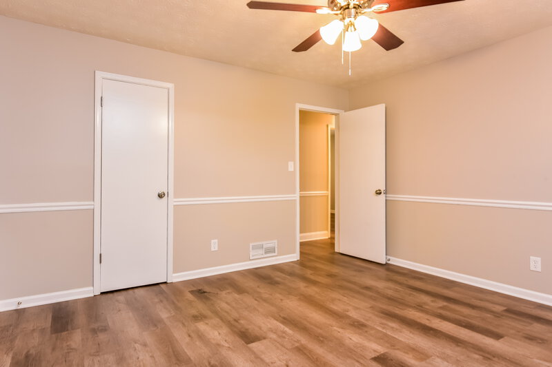 1,975/Mo, 1569 Cherry Hill Ln SW Conyers, GA 30094 Main Bedroom View