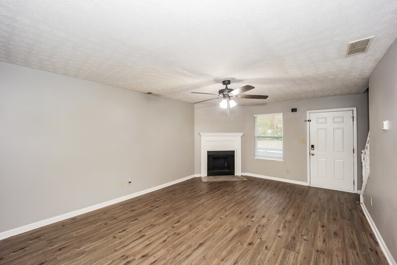 1,620/Mo, 7671 Antebellum Ln Riverdale, GA 30274 Living Room View