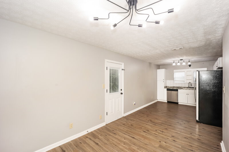 1,620/Mo, 7671 Antebellum Ln Riverdale, GA 30274 Living Room View 4