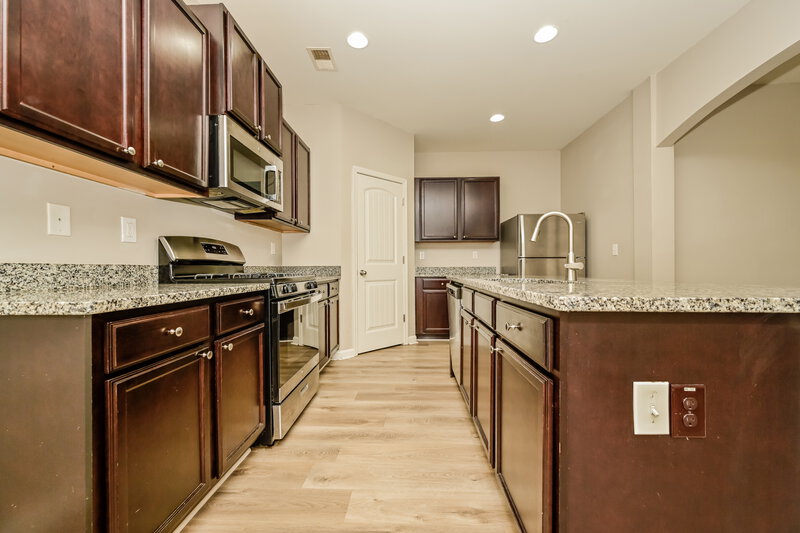 2,390/Mo, 1396 Worcester Trl McDonough, GA 30253 Kitchen View