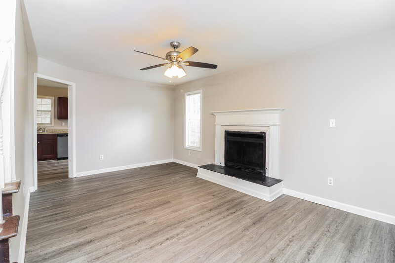 2,000/Mo, 2631 Windage Dr SW Marietta, GA 30008 Living Room View