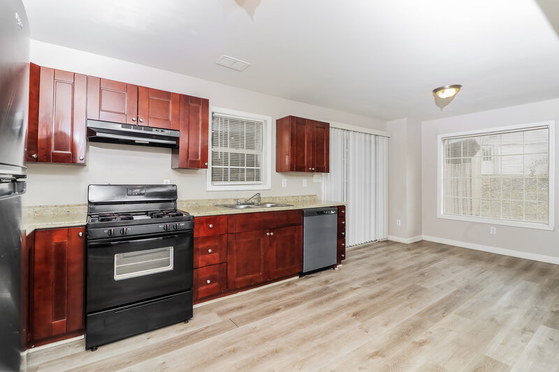 2,000/Mo, 2631 Windage Dr SW Marietta, GA 30008 Kitchen View